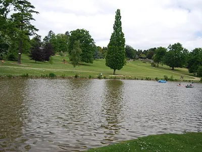 Dunorlan Park