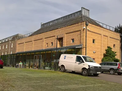 Jacqueline du Pré Music Building