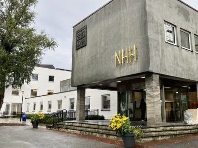 NHH