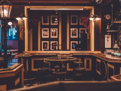 Piccadilly Pub