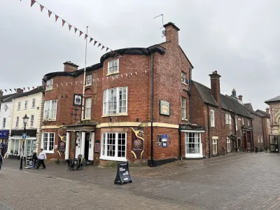 Crown Hotel Stone