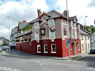 Y Cwps - The Coopers Arms